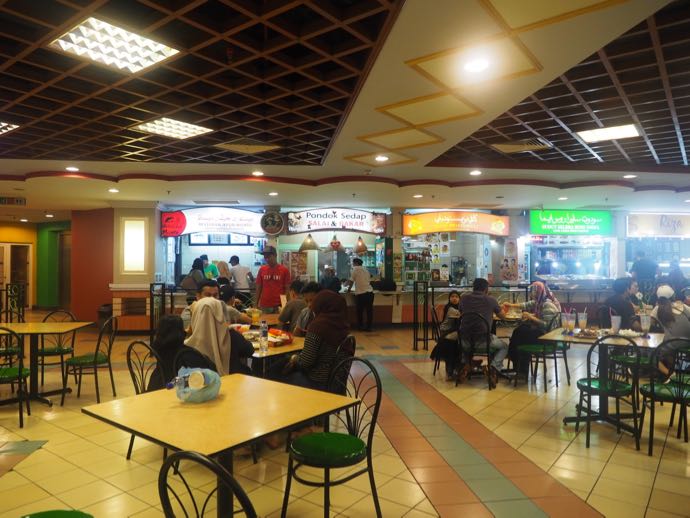 フードコートエリア