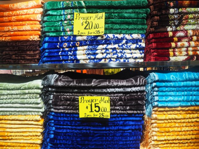 スカーフ売り場