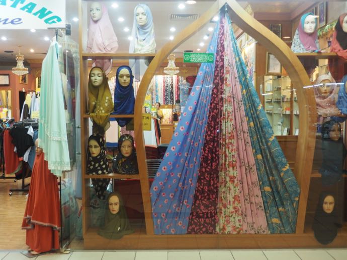 ドレスショップ