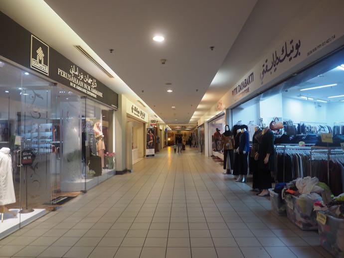 ショッピングゾーン