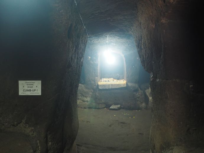 ゴア・ガジャの洞窟
