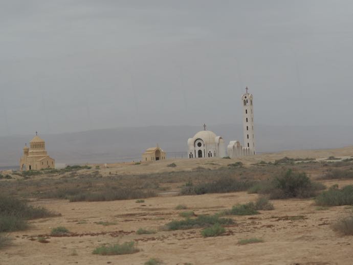 砂漠の教会