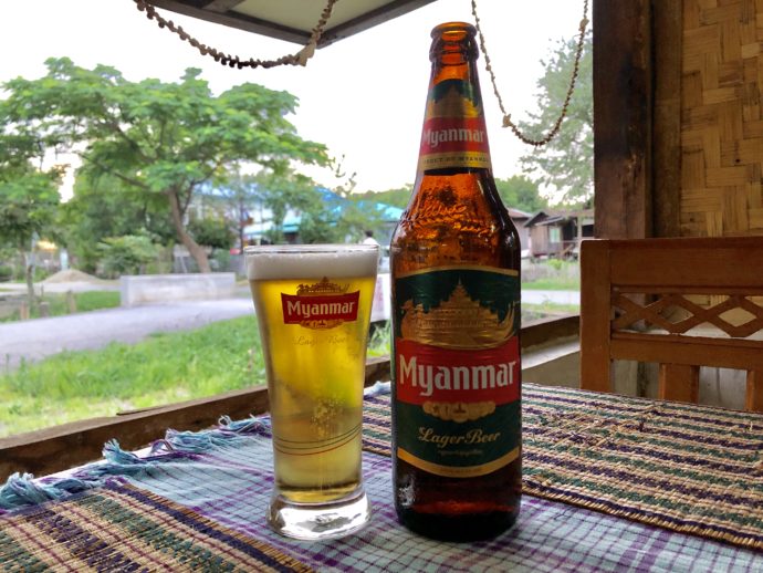 ミャンマーの瓶ビール
