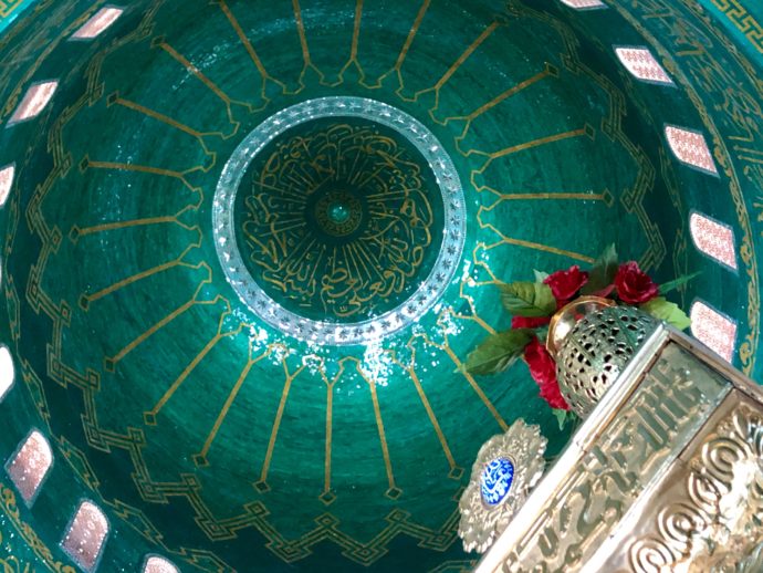 ビビヘイバット・モスクのドーム