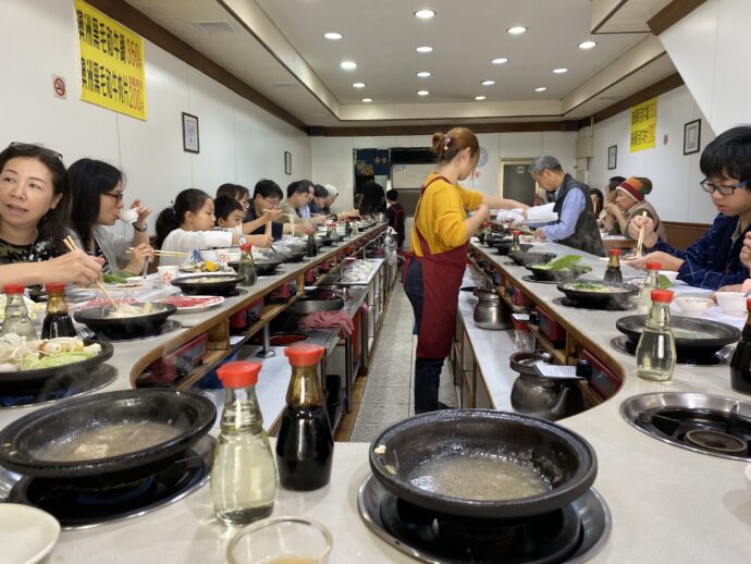 天喜迷你火鍋の店内