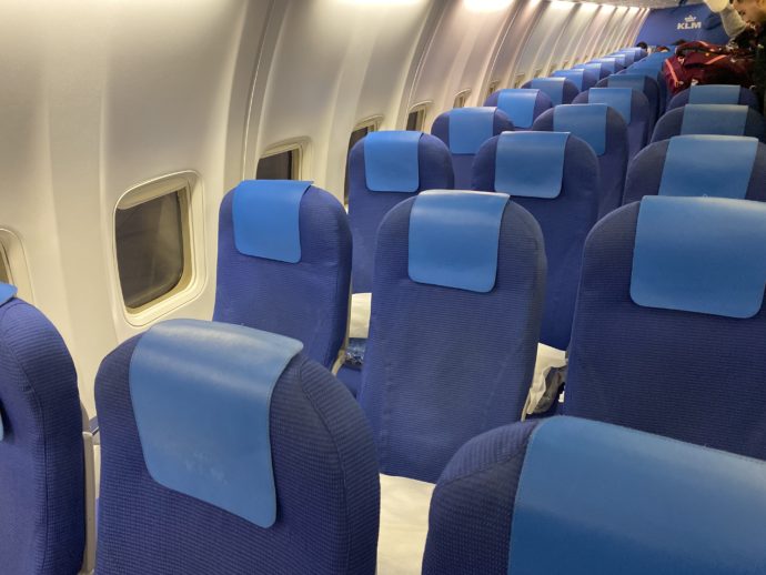 KLMオランダ航空の狭い座席