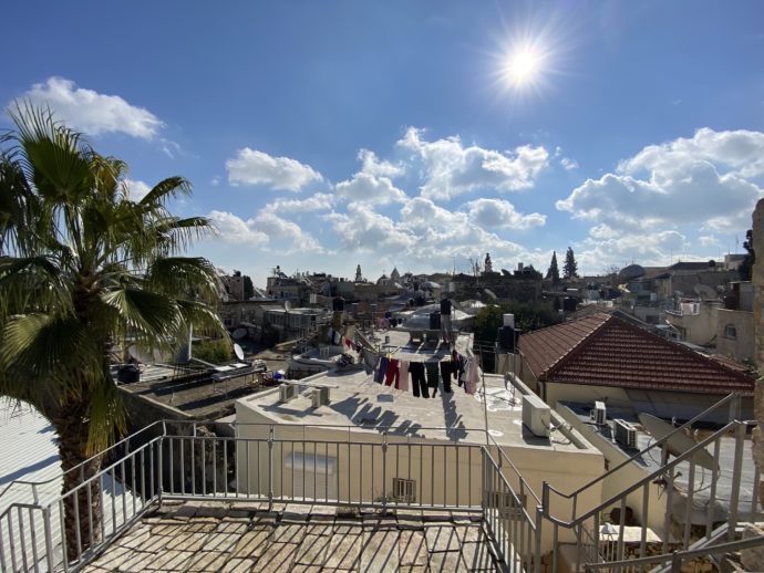 城壁から眺めるエルサレム旧市街の「生活」