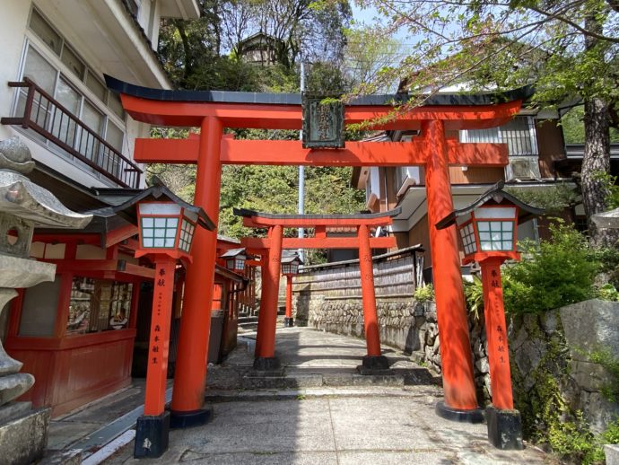 太皷谷稲成神社の入り口