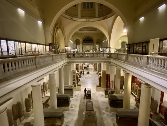 ２階から見るエジプト考古学博物館