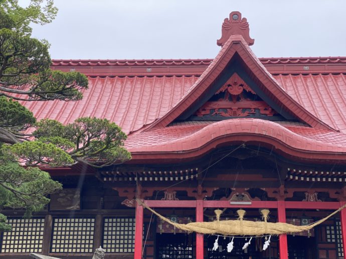 日枝神社の赤い本殿