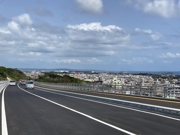 沖縄の道路