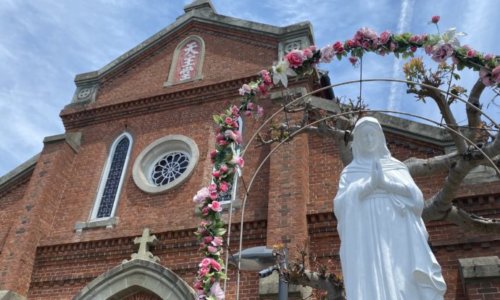 カトリック青砂ヶ浦教会とマリア像