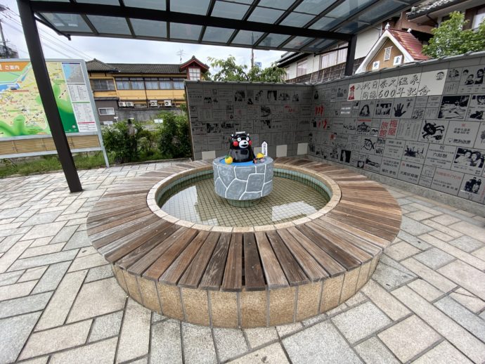 日奈久温泉入口広場の足湯
