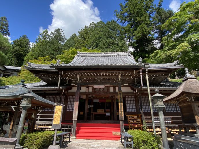 温泉寺の本堂