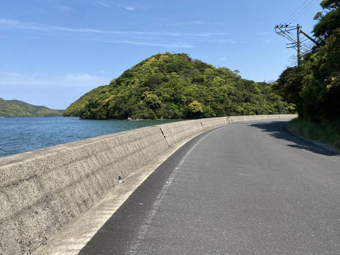 久賀島の車道