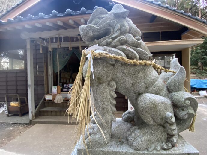 月讀神社の狛犬
