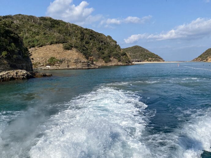 壱岐島を目指すボート