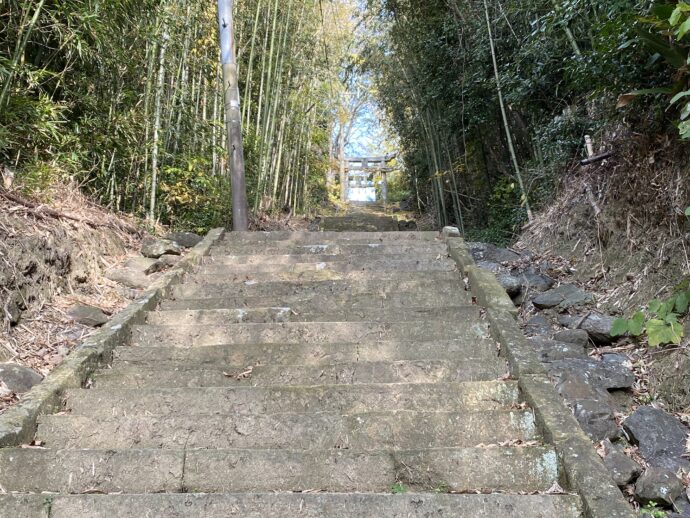 天手長男神社の旧参道