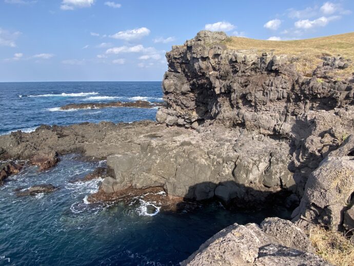 牧崎園地の断崖