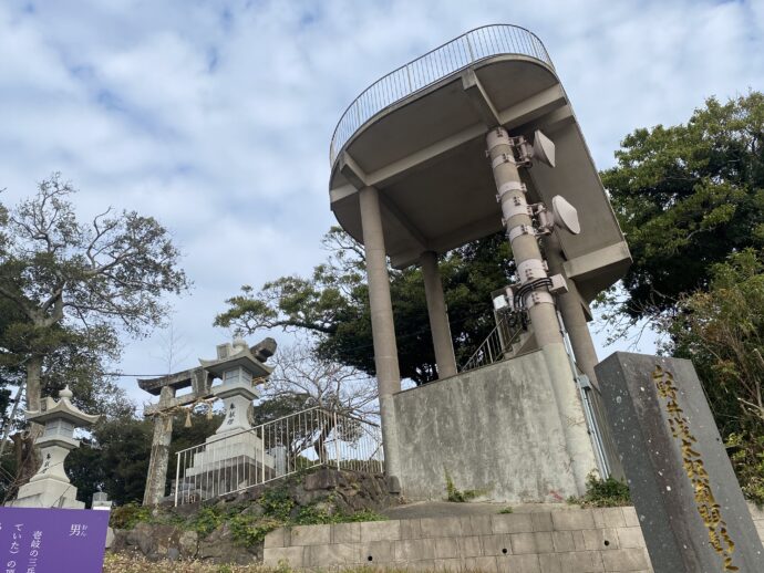 男嶽神社展望所と階段