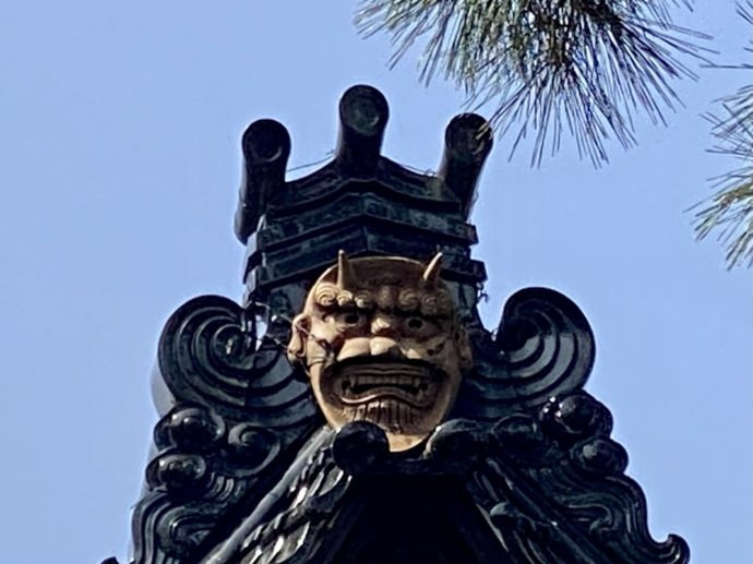 重蔵神社の鬼瓦
