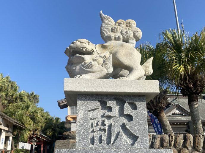 青島神社の狛犬