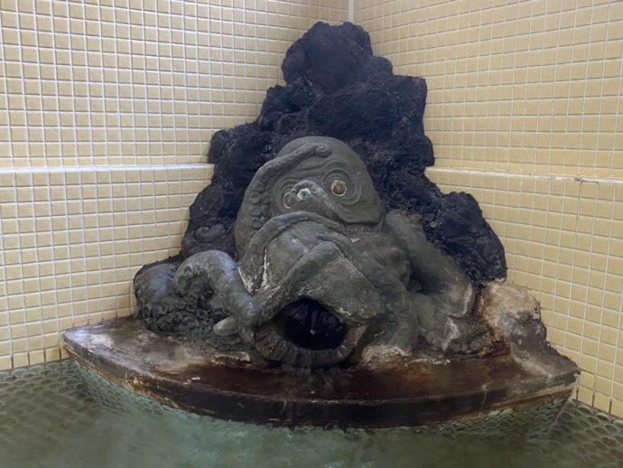 東海館の浴場の彫刻