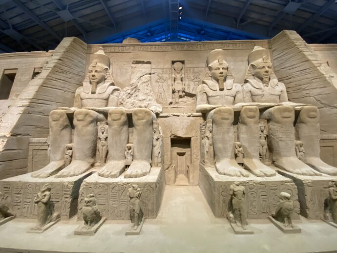 砂の美術館の「アブ・シンベル大神殿」
