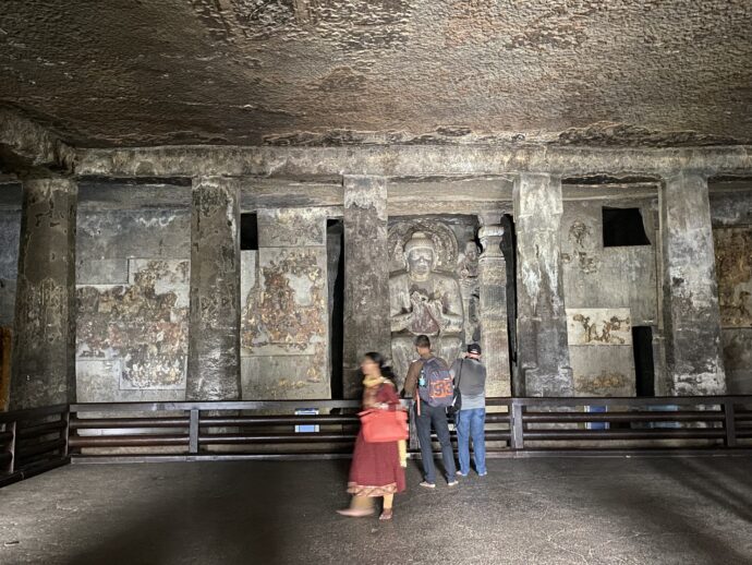 アジャンター石窟第16窟の内部