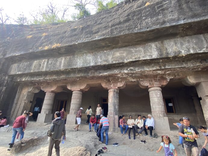 アジャンター石窟の未完窟の入り口