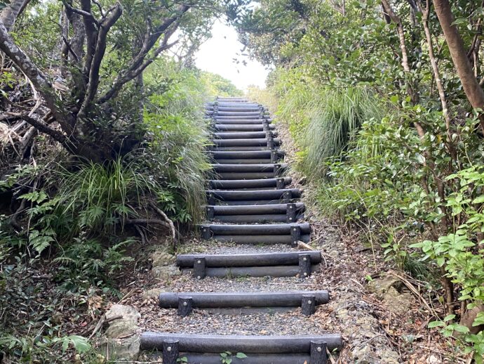 長崎展望台への階段