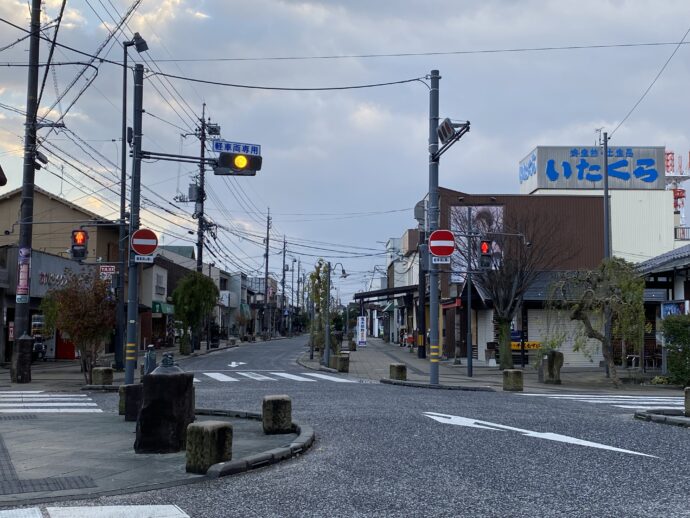 朝の境港