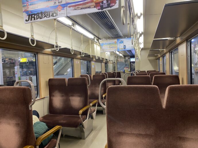 ガラガラの車内