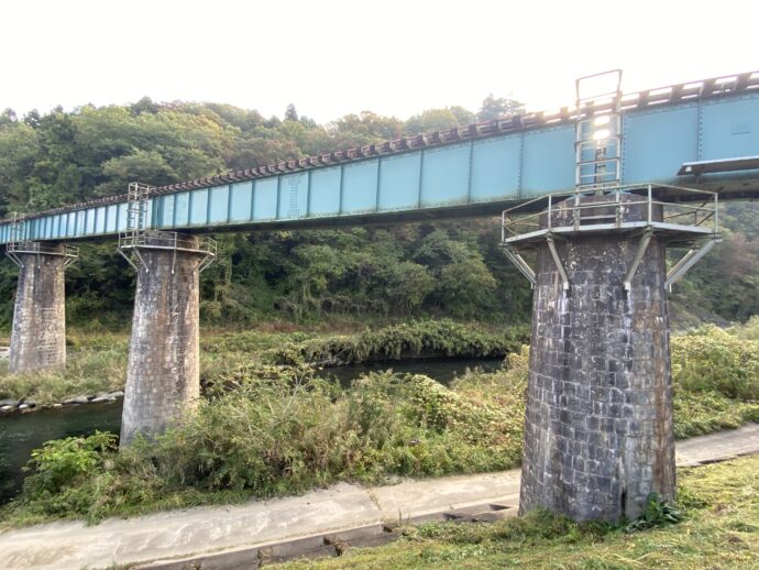 鉄道高架