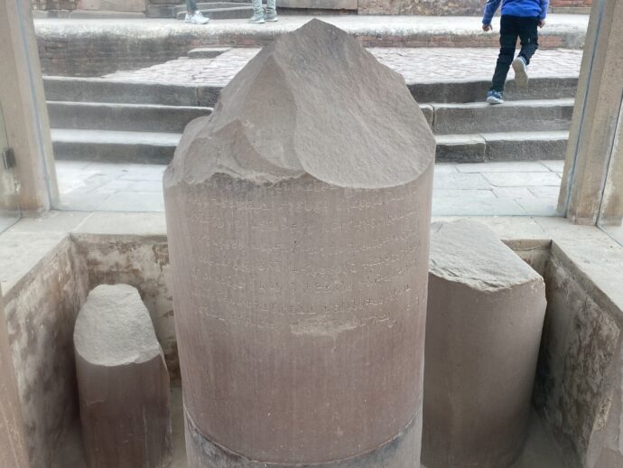アショーカ王の石柱跡