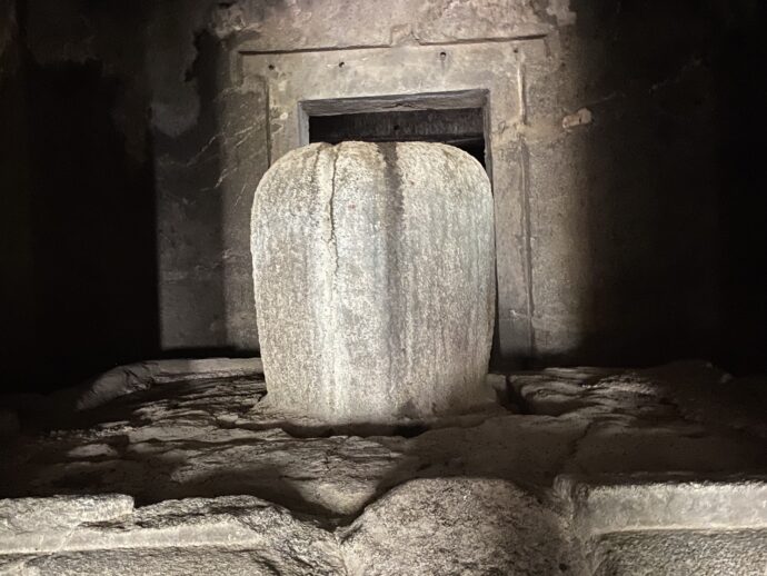 ヒンドゥー教石窟第29窟の像