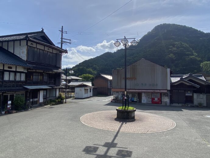 生野駅ロータリー