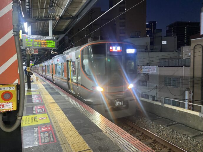 早朝の福島駅