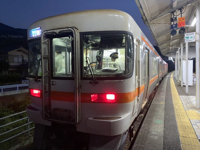 熊野市駅の車両