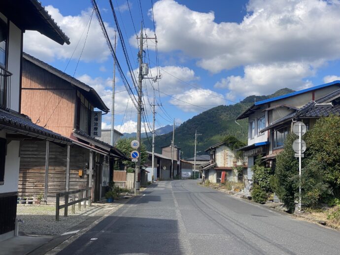 加茂町の道路