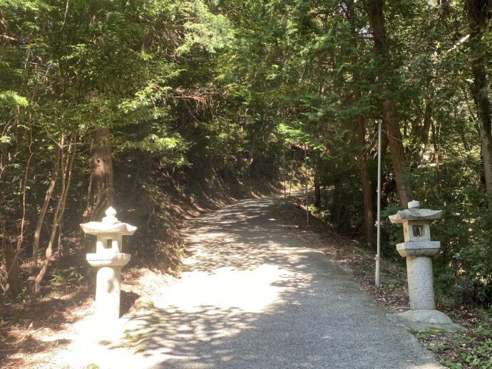 サムハラ神社への道