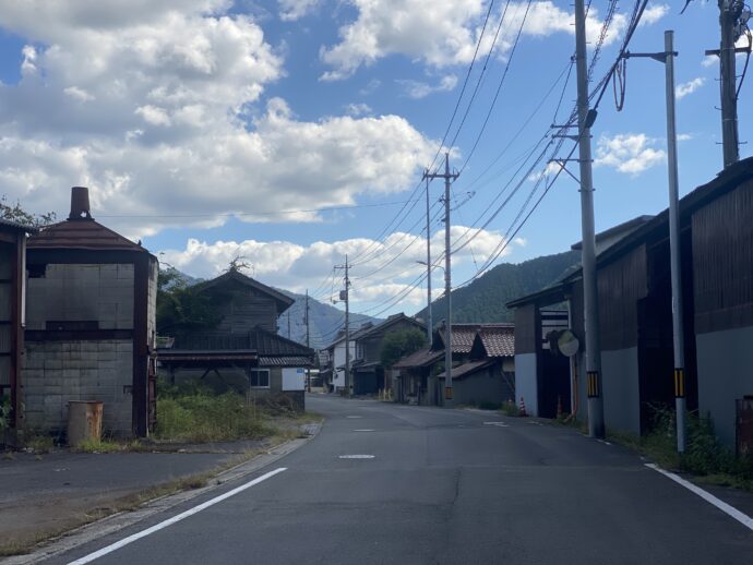 加茂町の道路