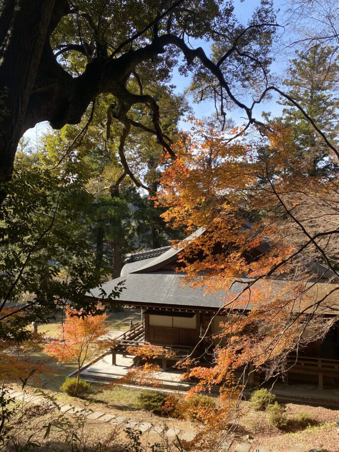 紅葉の弘川寺