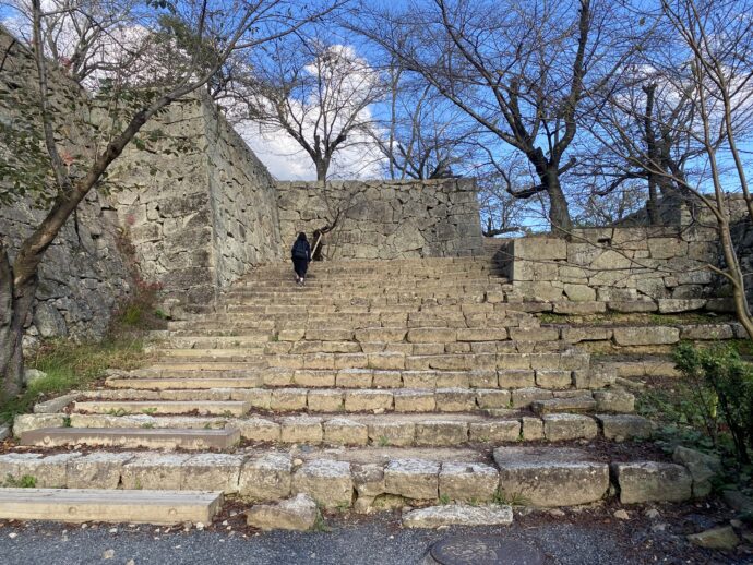 津山城の石垣の階段