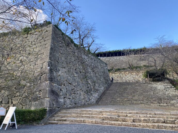 津山城の石垣