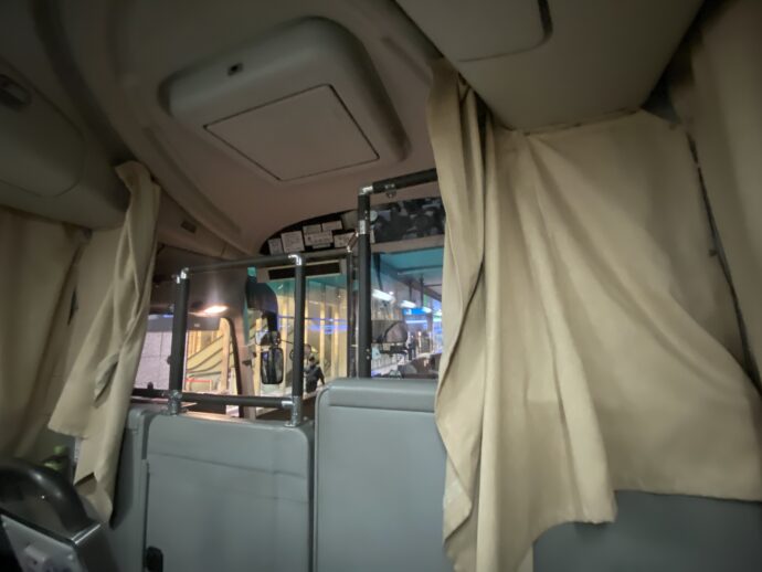 グランドリーム出雲１１号の車内