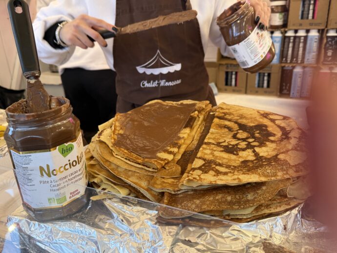 チョコをぬったクレープ