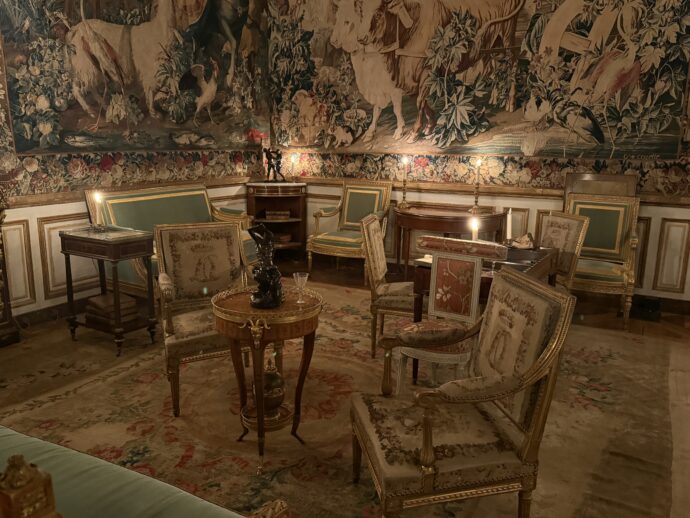 オテル・ドゥ・ラ・マリーヌ館内