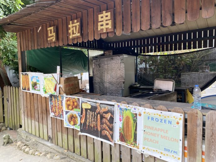 洪聖爺泳灘の商店