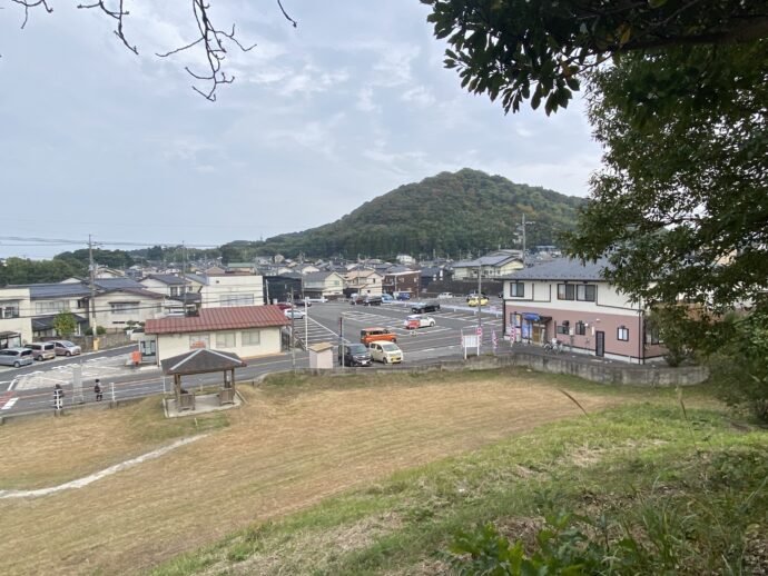 大庭鶏塚の頂上からの眺め